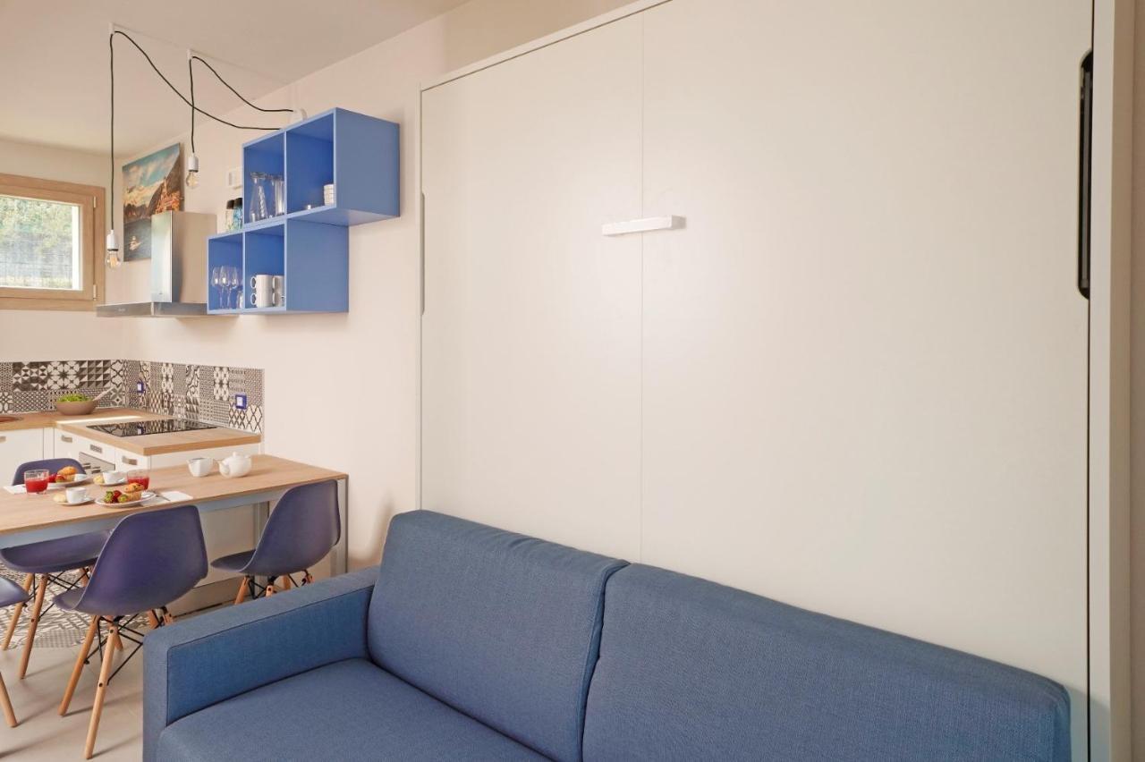 Gardaliva Blue Studio 3 Manerba del Garda Esterno foto