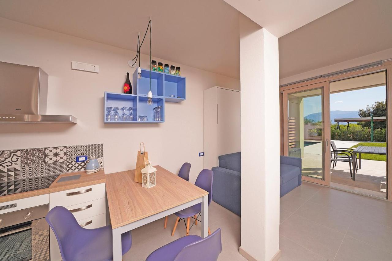 Gardaliva Blue Studio 3 Manerba del Garda Esterno foto